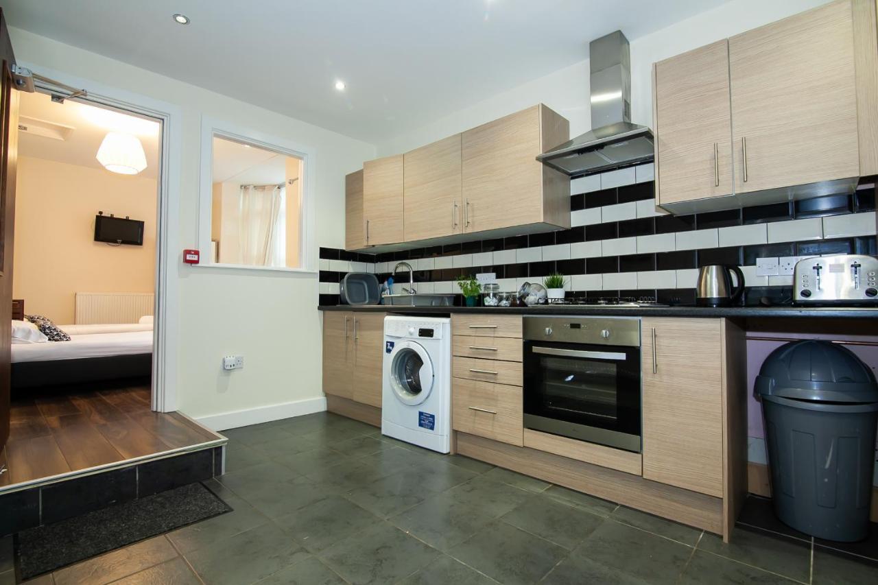 Casa Fresa Franks Serviced Accommodation Liverpool Buitenkant foto