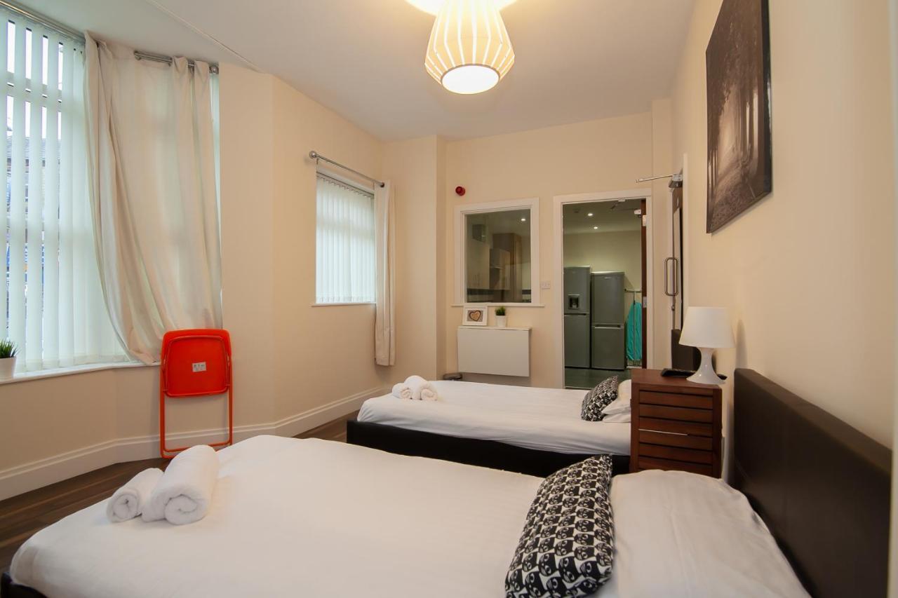 Casa Fresa Franks Serviced Accommodation Liverpool Buitenkant foto
