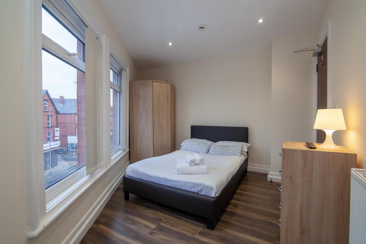 Casa Fresa Franks Serviced Accommodation Liverpool Buitenkant foto