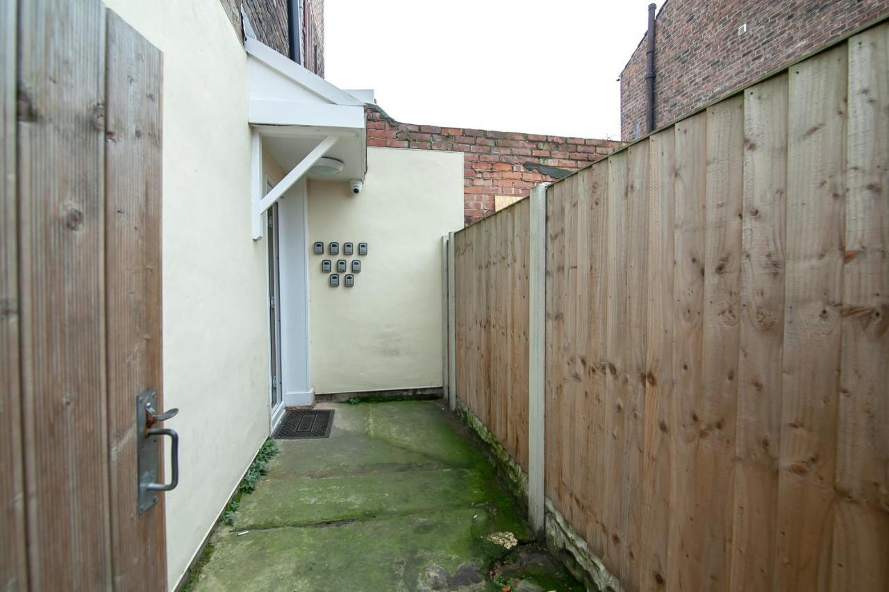 Casa Fresa Franks Serviced Accommodation Liverpool Buitenkant foto