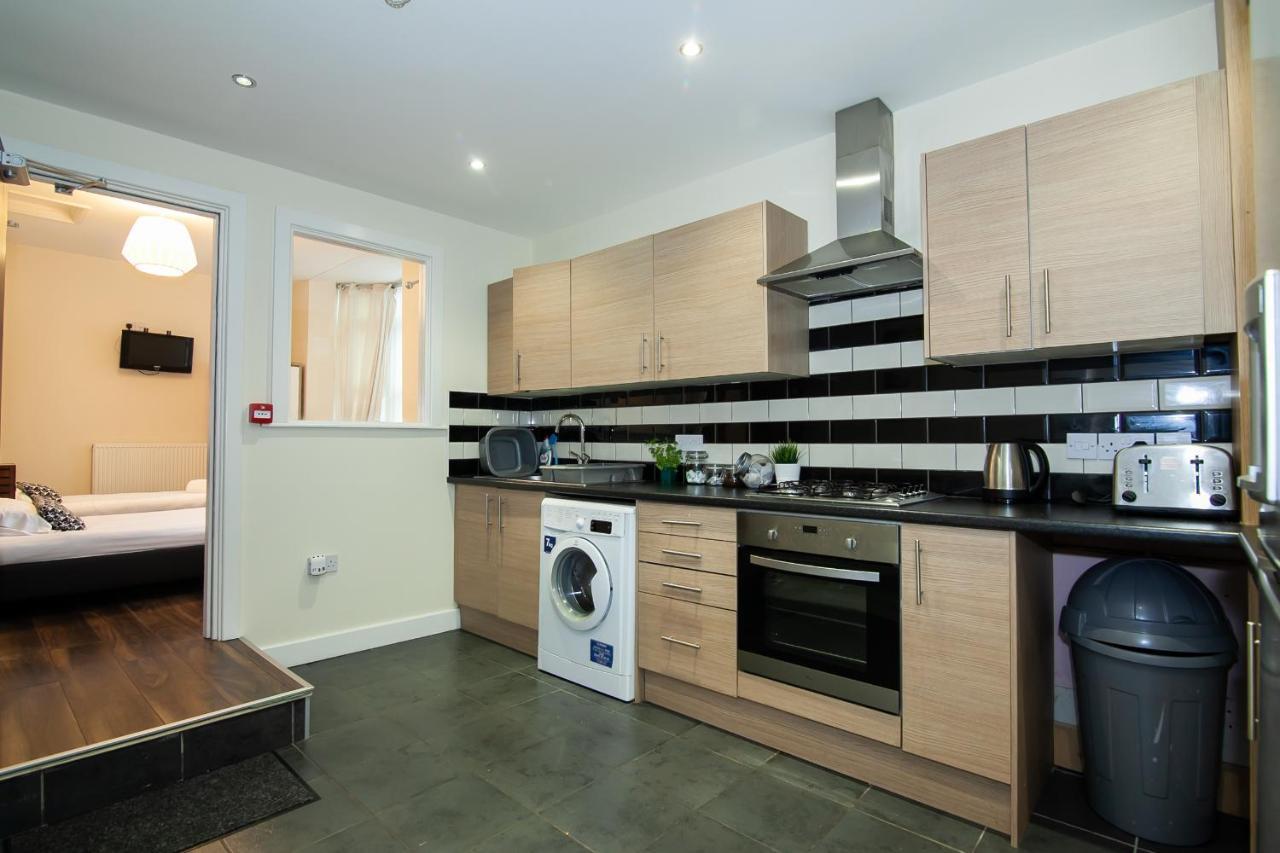 Casa Fresa Franks Serviced Accommodation Liverpool Buitenkant foto