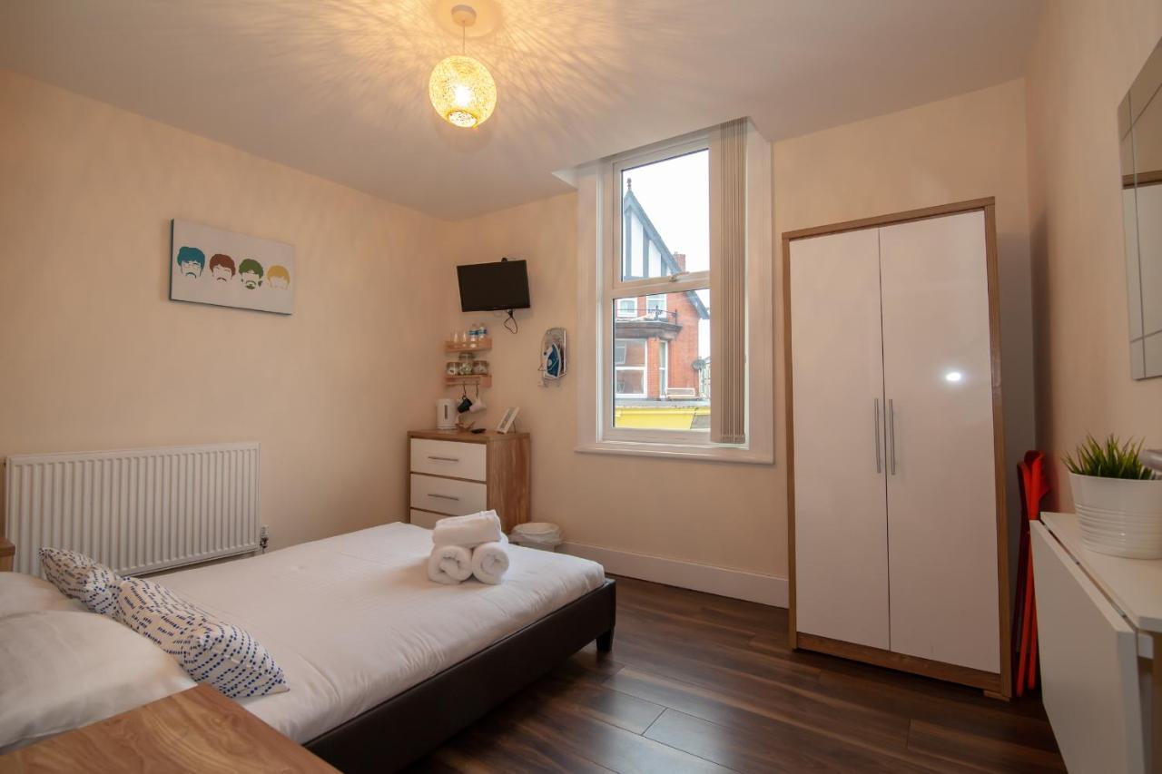 Casa Fresa Franks Serviced Accommodation Liverpool Buitenkant foto