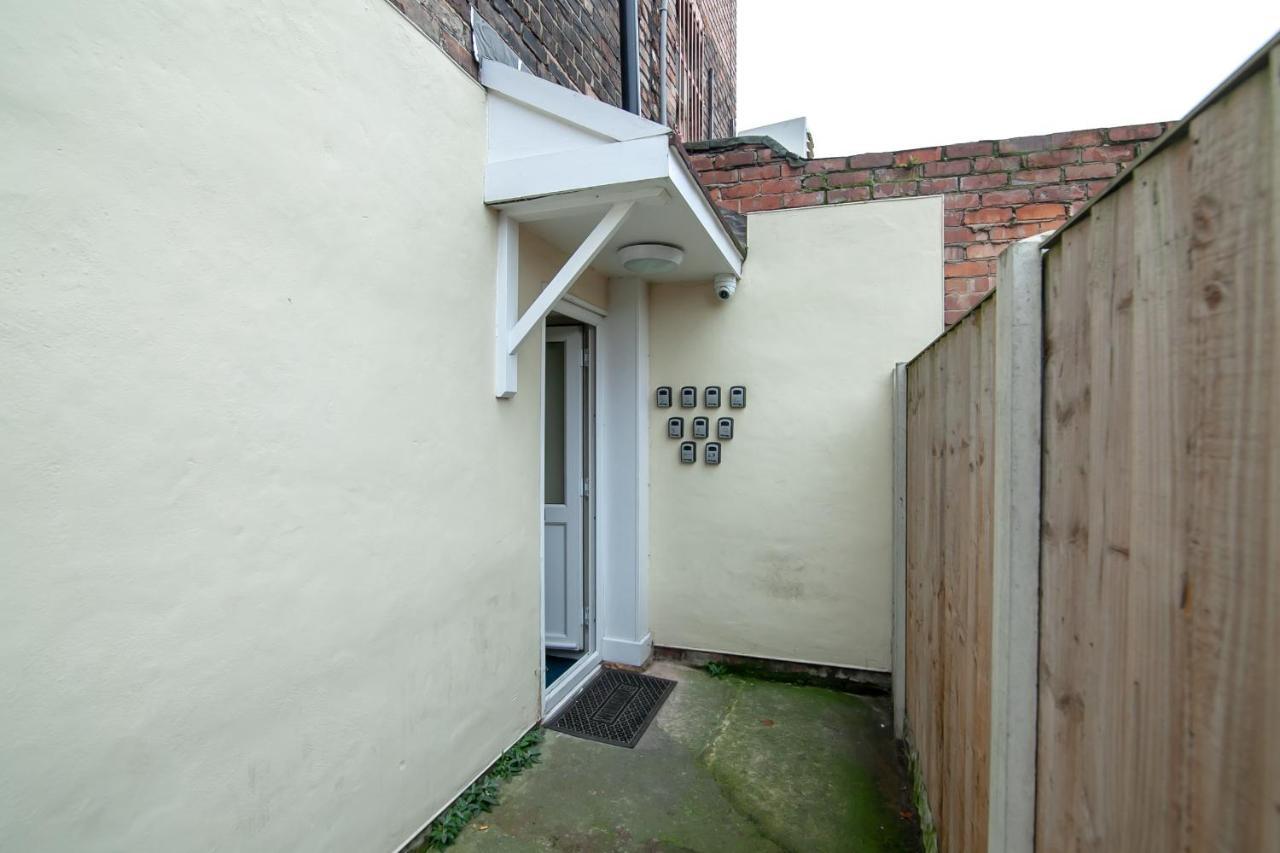 Casa Fresa Franks Serviced Accommodation Liverpool Buitenkant foto