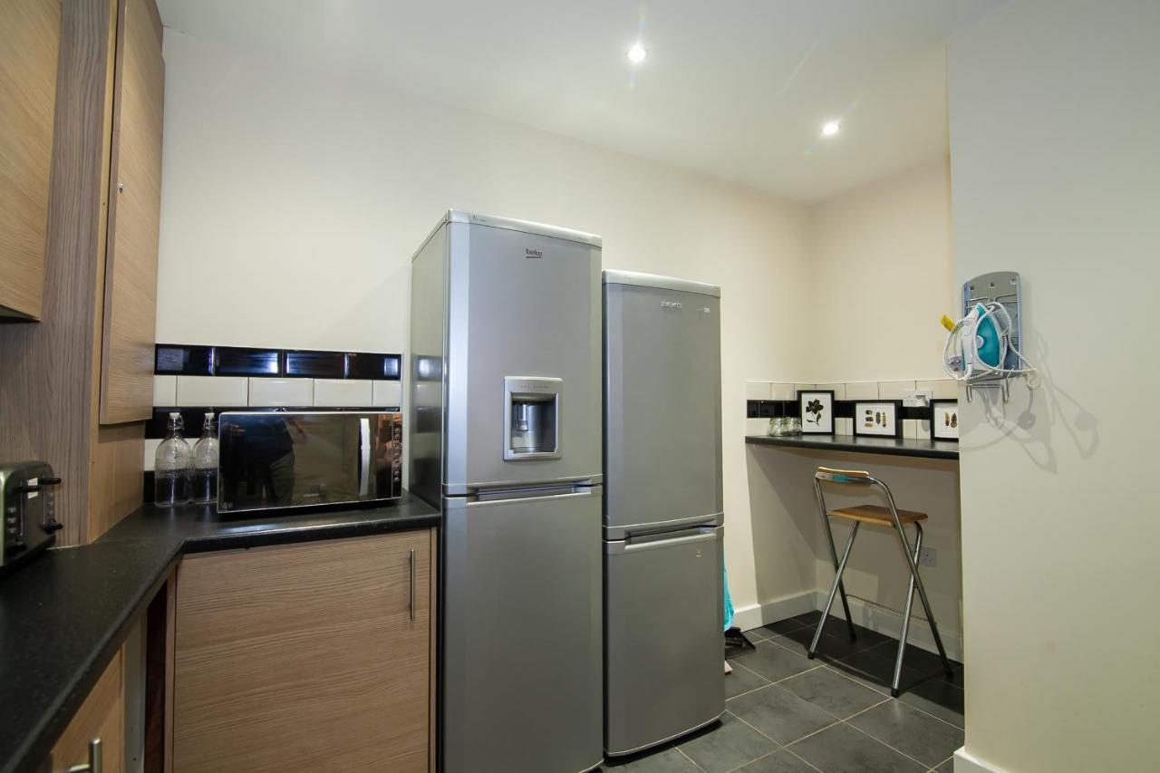 Casa Fresa Franks Serviced Accommodation Liverpool Buitenkant foto