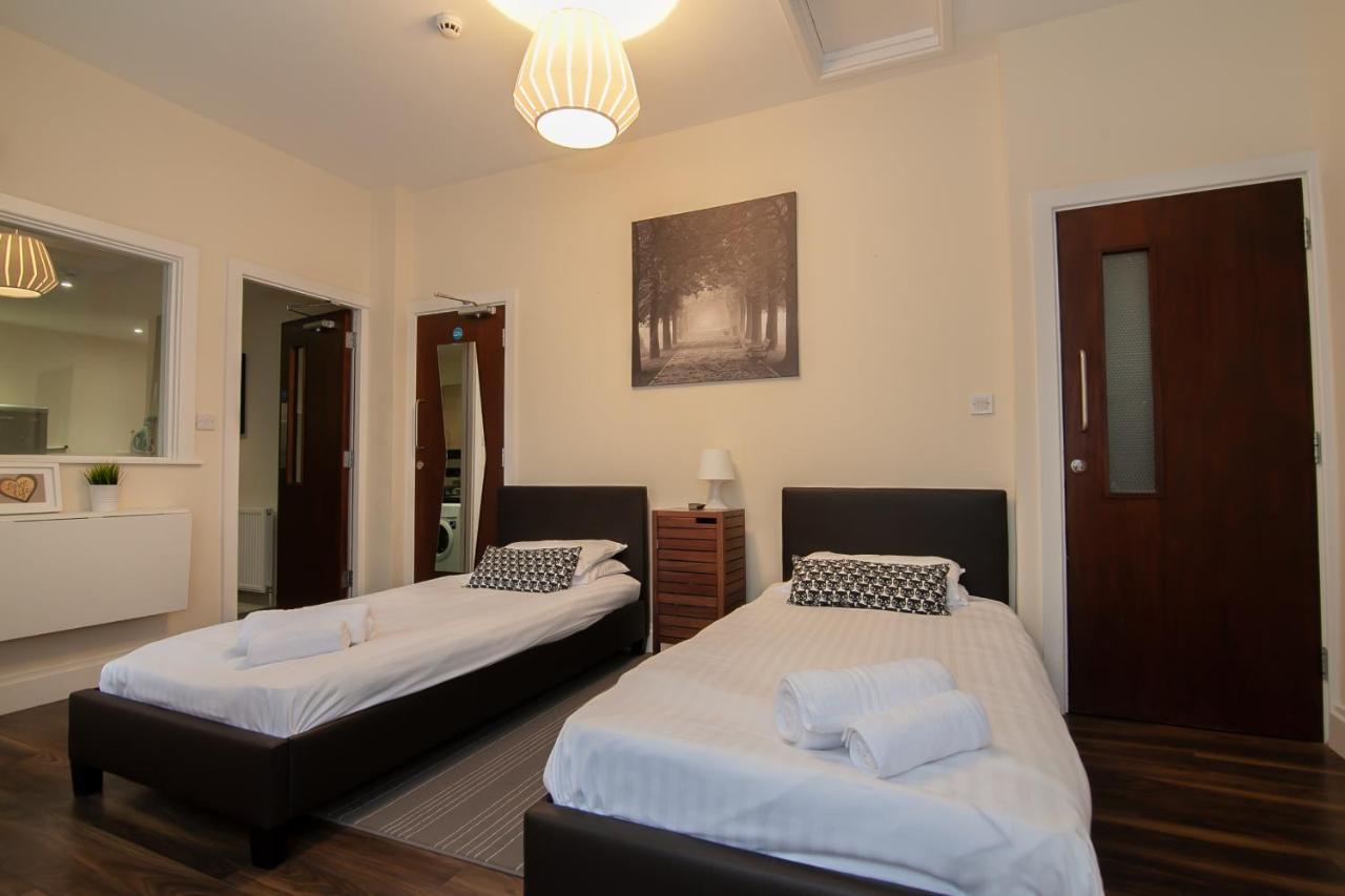 Casa Fresa Franks Serviced Accommodation Liverpool Buitenkant foto