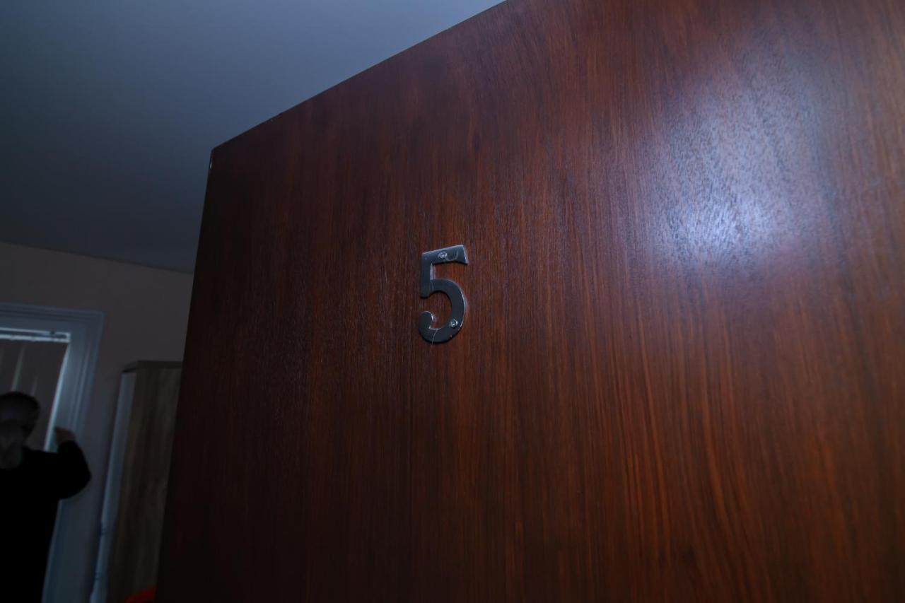 Casa Fresa Franks Serviced Accommodation Liverpool Buitenkant foto